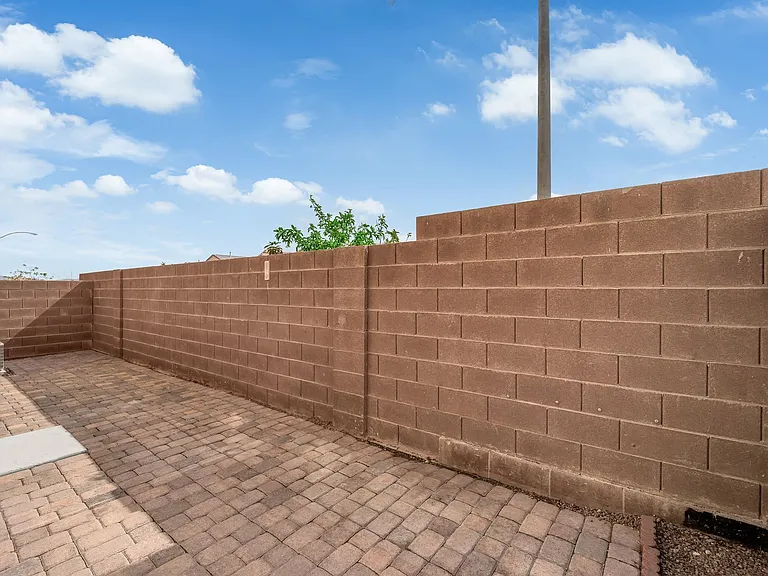 7470 Margollini St — Photo 10