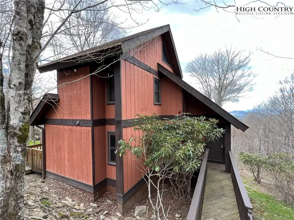 1039 Charter Hills Road, Beech Mountain, NC 28604