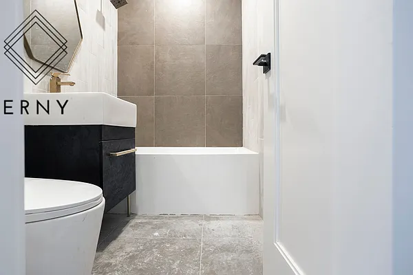 Rented by ERNY LLC | media 5