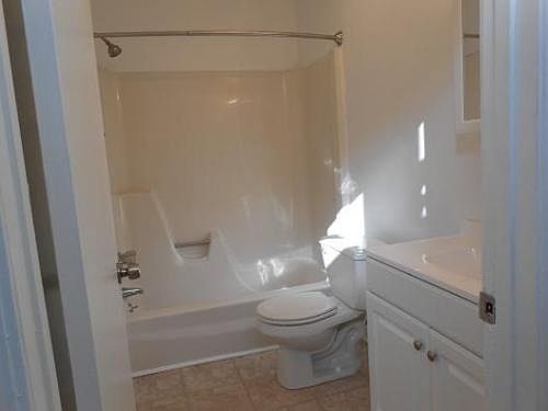 Bathroom - Blue Canoe