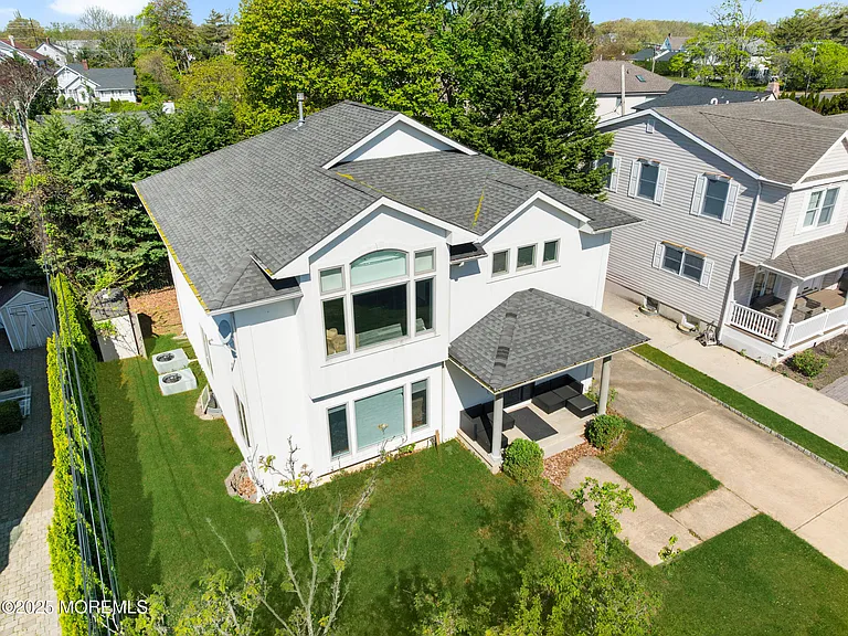 230 Norwood Ave — Photo 35