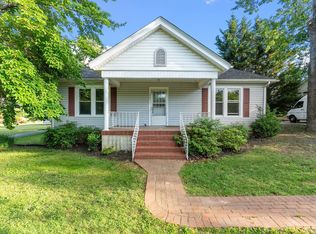 507 Henry St, Gretna, VA 24557