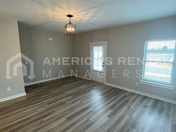 5th image of 2116 Ellsworth Loop Rd