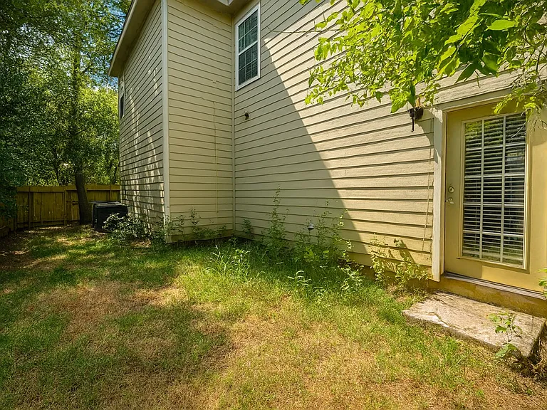 408 Nelray Blvd #B — Photo 22