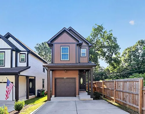 3219 Ross Ave Photo 1