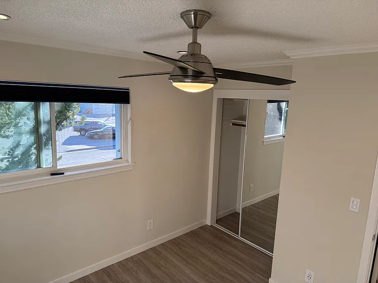 140 S Morrissey Ave #17 — Photo 8