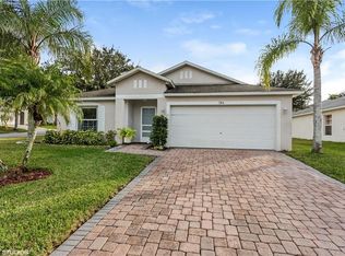 304 China Berry Cir, Davenport, FL 33837
