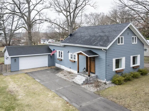 8782 66th St SE, Alto, MI 49302