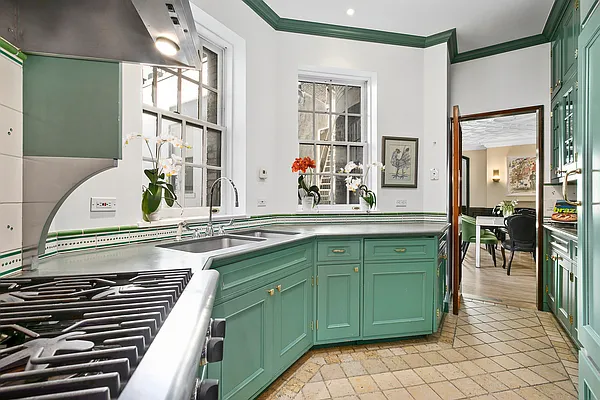 Rented by Compass | media 5