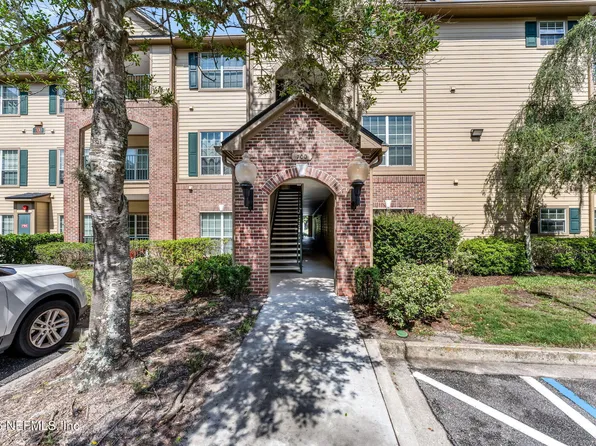 7800 POINT MEADOWS Drive #712, Jacksonville, FL 32256