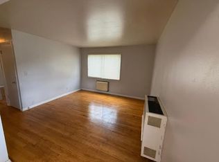 1320 S 26th St #4, Milwaukee, WI 53204