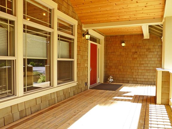 5th image of 18520 26th Ave NE