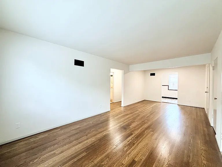 7176 Jamieson Ave #1W — Photo 7