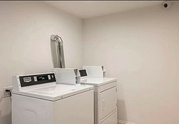 4th image of 221 Clarkson Ave #6A