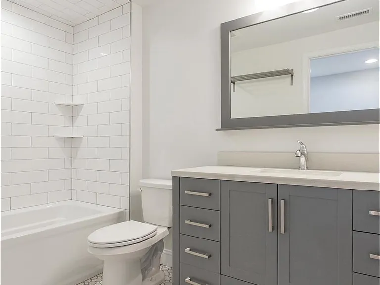 1322 S Bancroft St — Photo 11