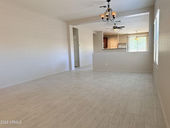 4th image of 1128 S OLYMPIC Drive