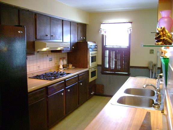 2nd image of 8959 Melvina Ave