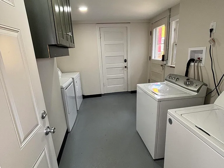 213 W Church St #A — Photo 14