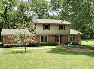 S106W26985 Maple Ave, Mukwonago, WI 53149