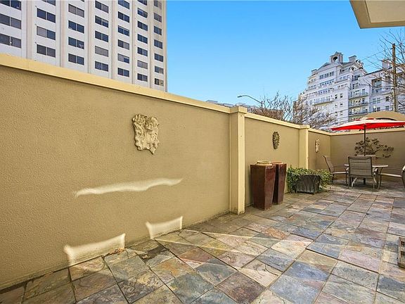 4th image of 2499 Peachtree Rd NE APT 108