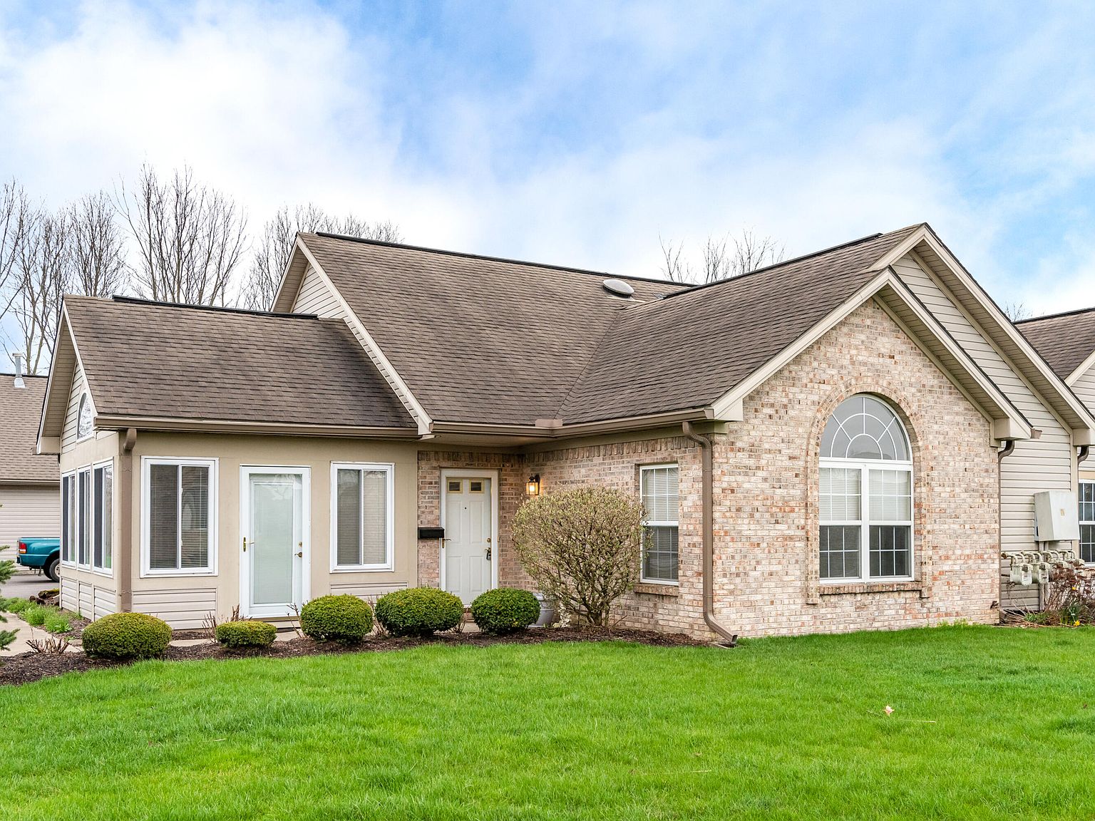 2104 Willow Run Cir, Enon, OH 45323 Zillow