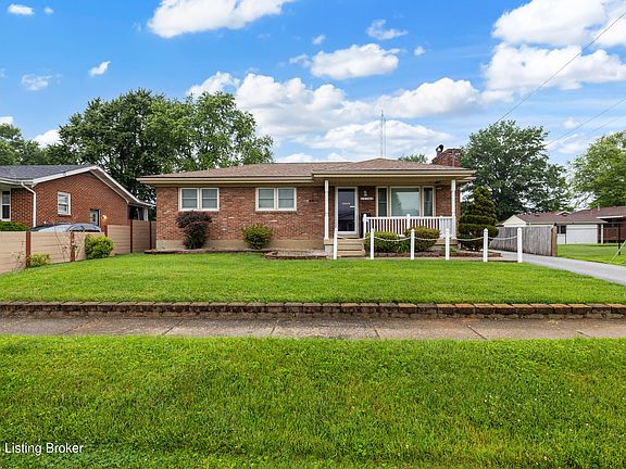 2nd image of 11702 Dearing Woods Dr