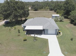 219 Christine St NW, Lake Placid, FL 33852