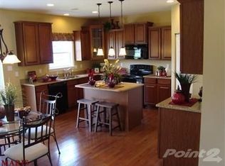 1605 Emerald Creek Dr, Florissant, MO 63031