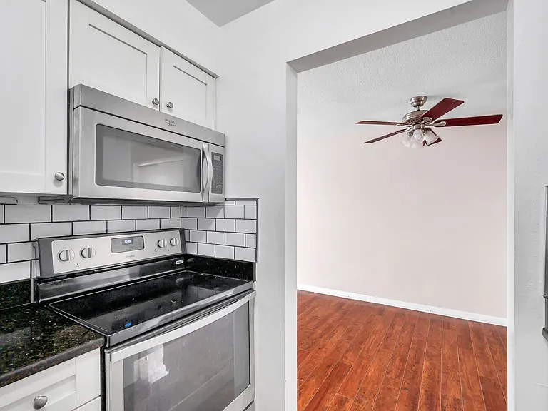 2366 Shelley St #12 — Photo 18