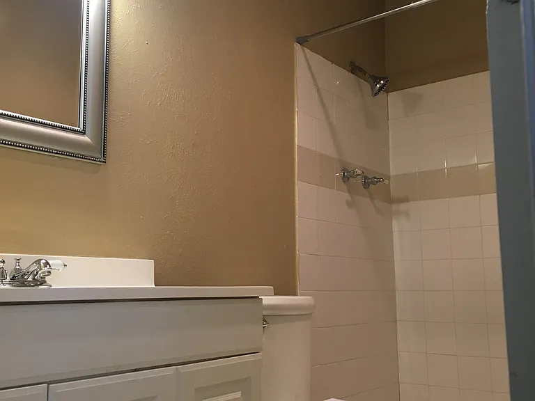 1213 Elm Ct — Photo 18