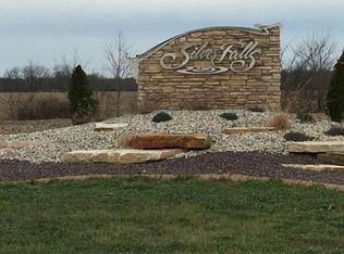 10855 Platinum Ln, Mascoutah, IL 62258