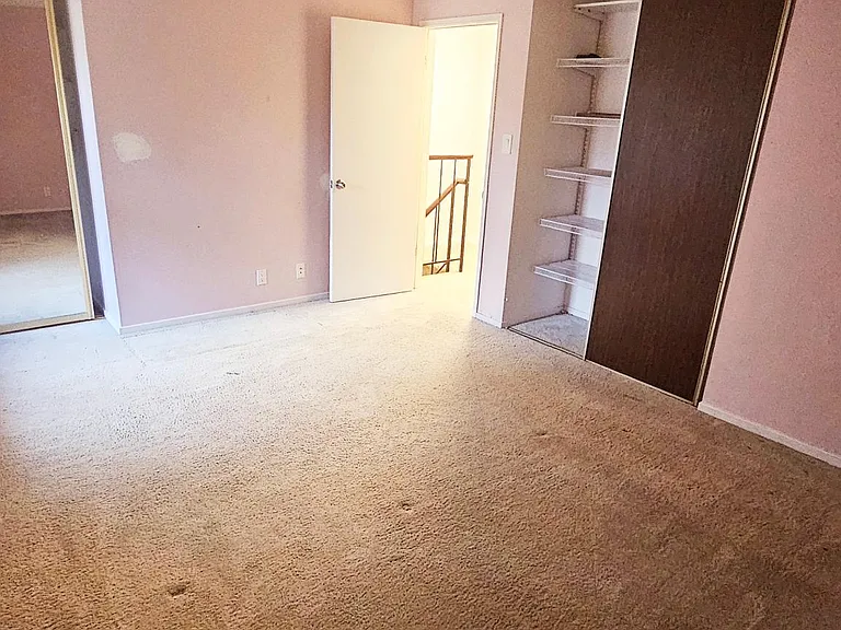 5516 Roundtree Dr #E — Photo 10