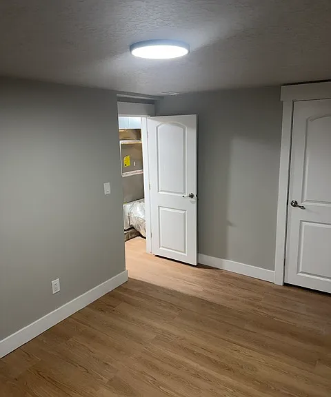 346 Carson Ave — Photo 6