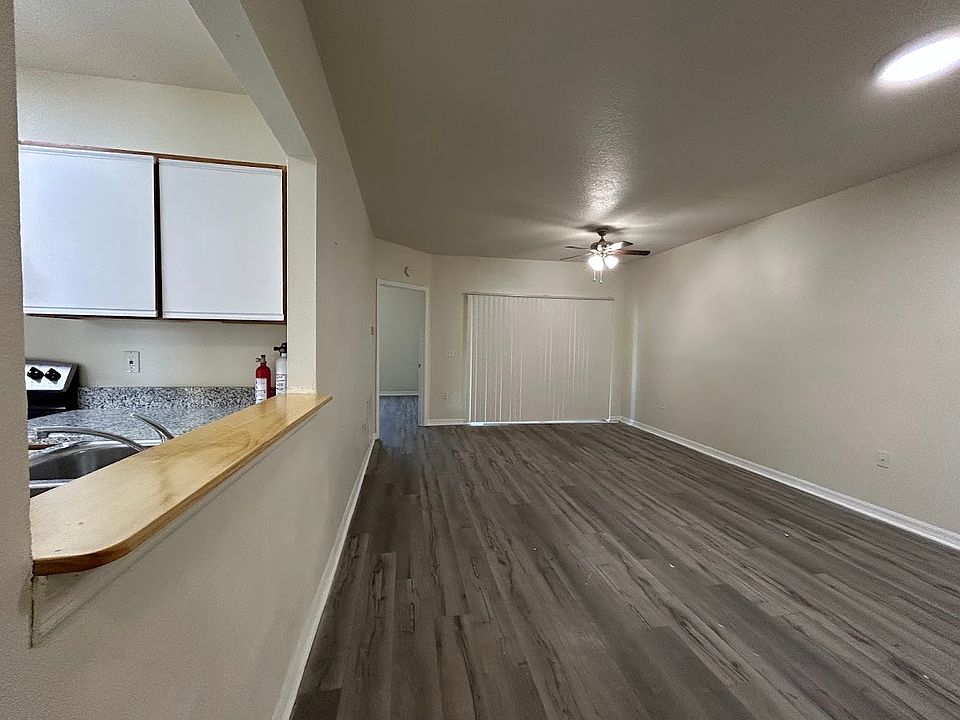 Living Room, Open Kitchen Concept