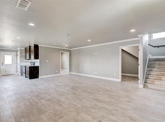 3rd image of 2401 Duro Ct