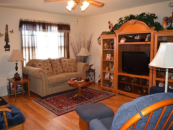 5th image of 1004 N Jackson Ave