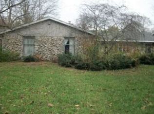 7118 W Isanogel Rd, Muncie, IN 47304