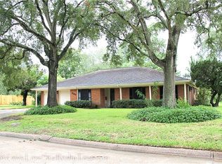 1703 Fairhill Cir, Texas City, TX 77591