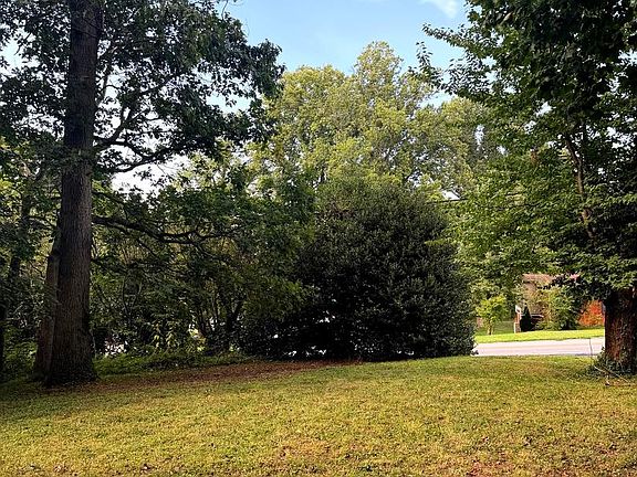 3rd image of Smith Ave