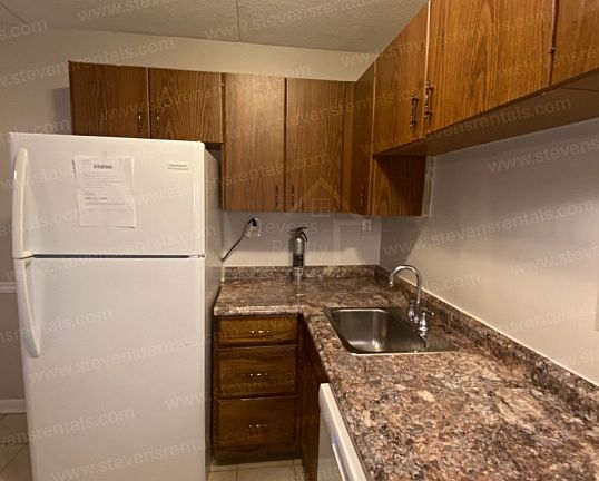 5th image of 915 S Seminole Dr #15174863