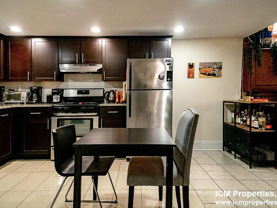 1st image of 871 W Lill Ave #B_1