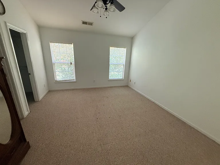8742 Appledale Dr — Photo 15