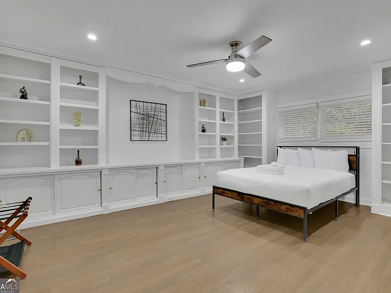 3018 W Pine Valley Rd NW — Photo 8