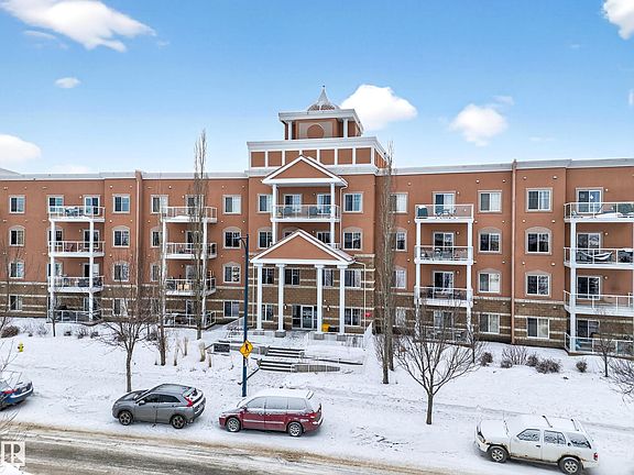 2nd image of 263 Macewan Rd SW #434