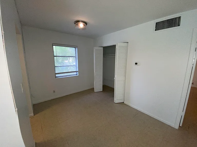 221 SE 3rd Ave #6 — Photo 6