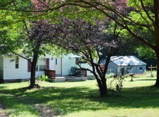 4470 Cleaton Rd, Brodnax, VA 23920