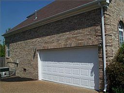 3rd image of 3119 Bush Dr