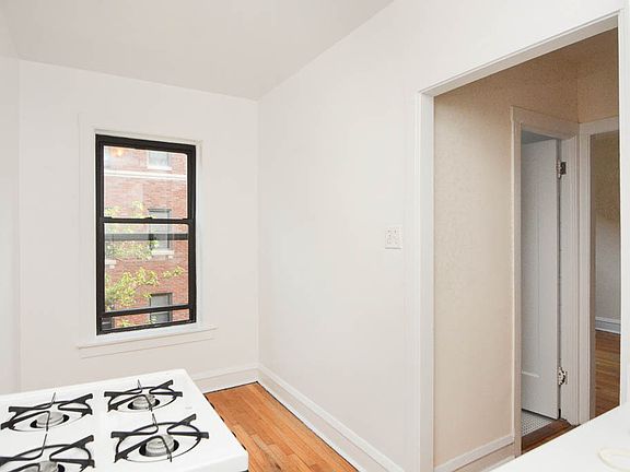 4th image of 3310 W Schubert Ave APT 2W