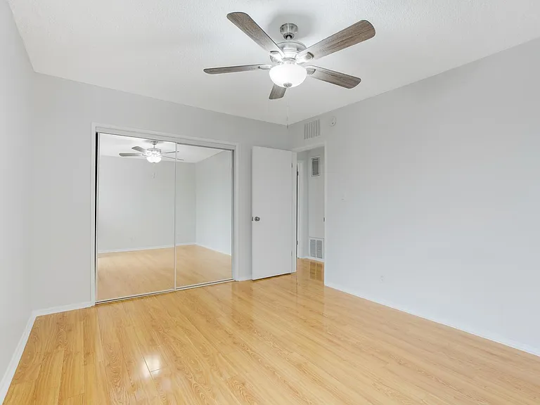 1042 Western Ave #208 — Photo 12