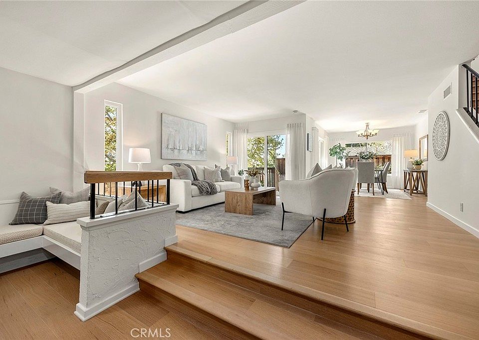 1st image of 2286 Crestview Cir
